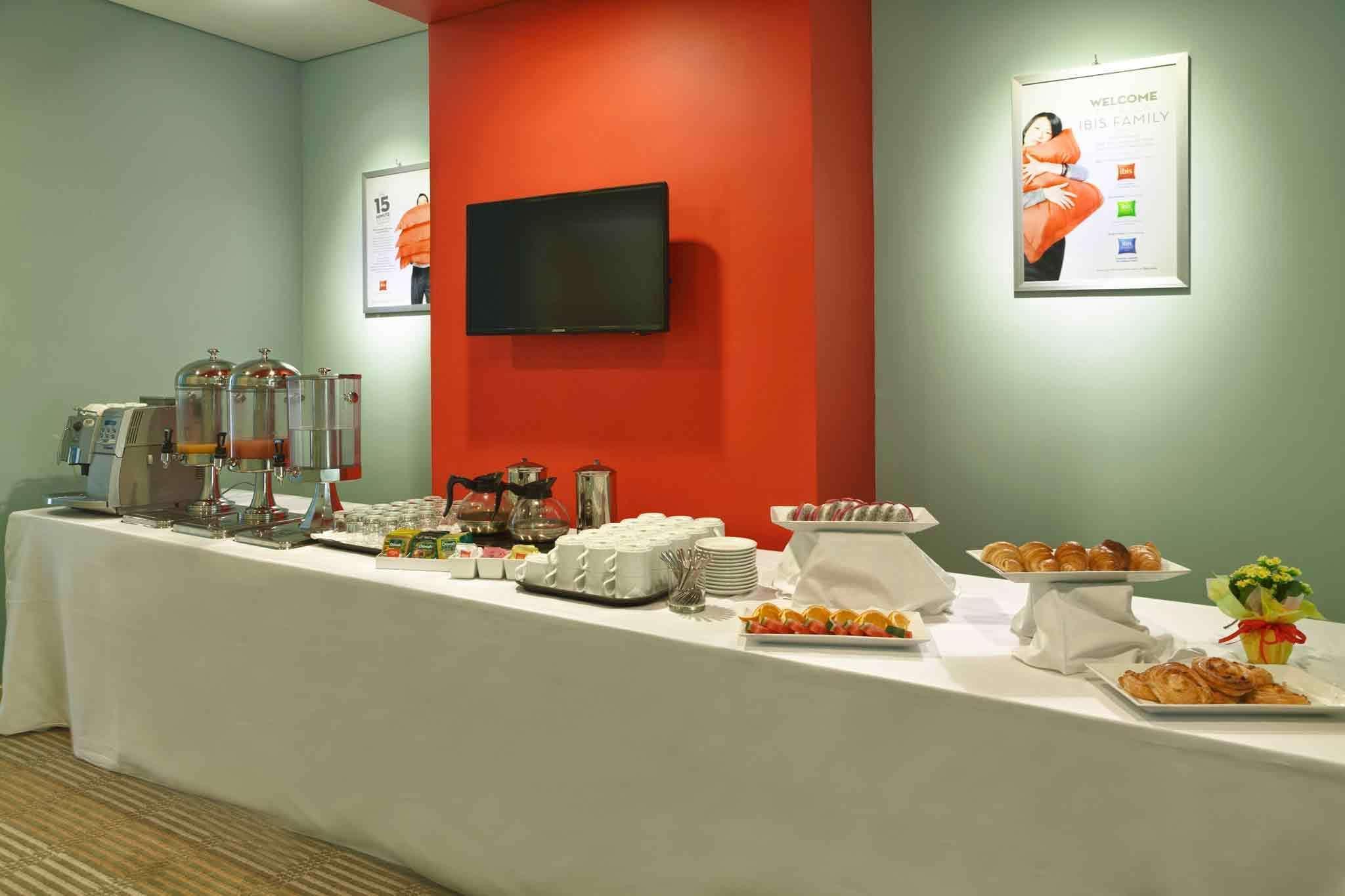 Ibis Saigon South Hotel Ho Chi Minh City Exterior photo