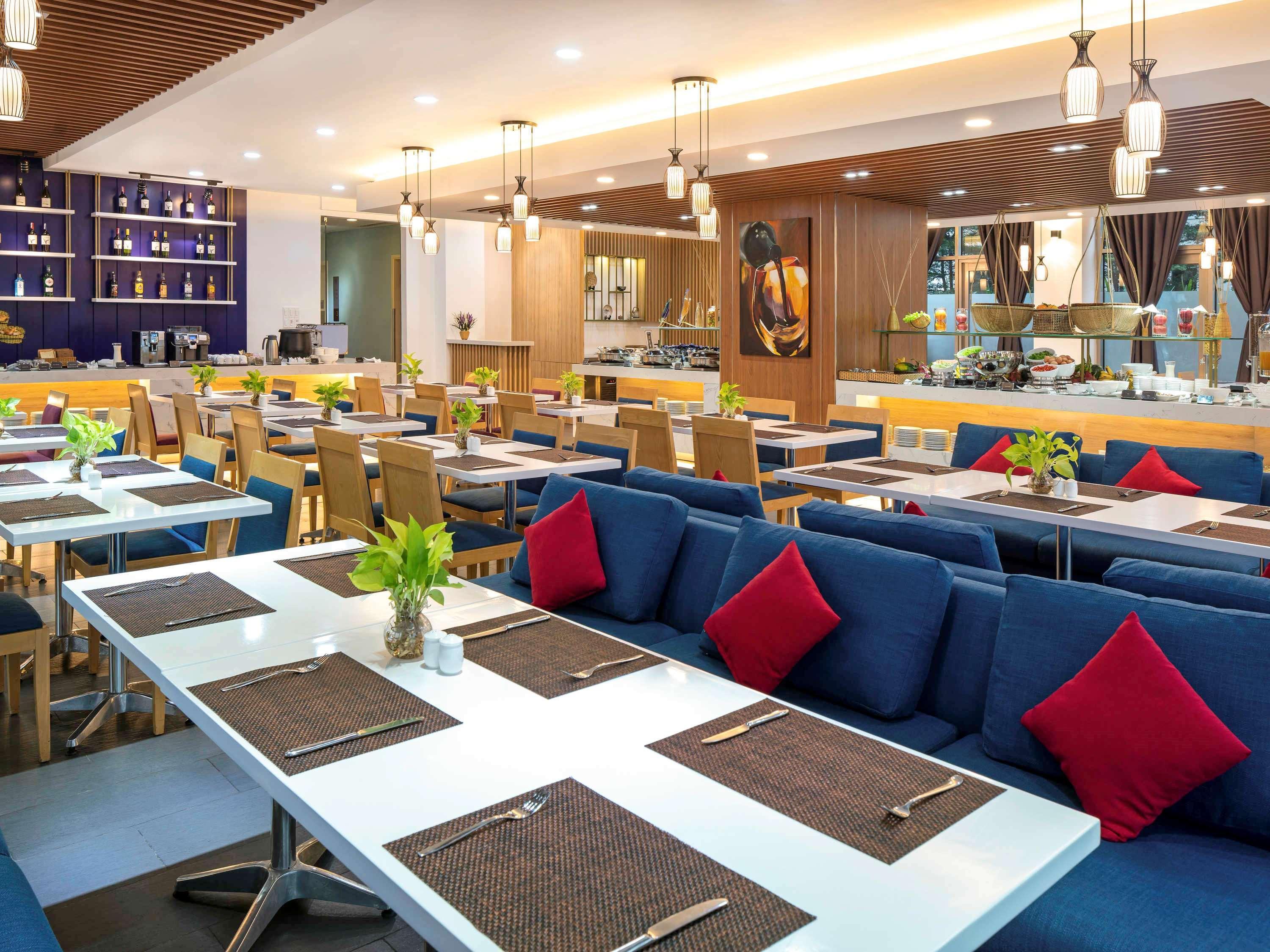 Ibis Saigon South Hotel Ho Chi Minh City Exterior photo
