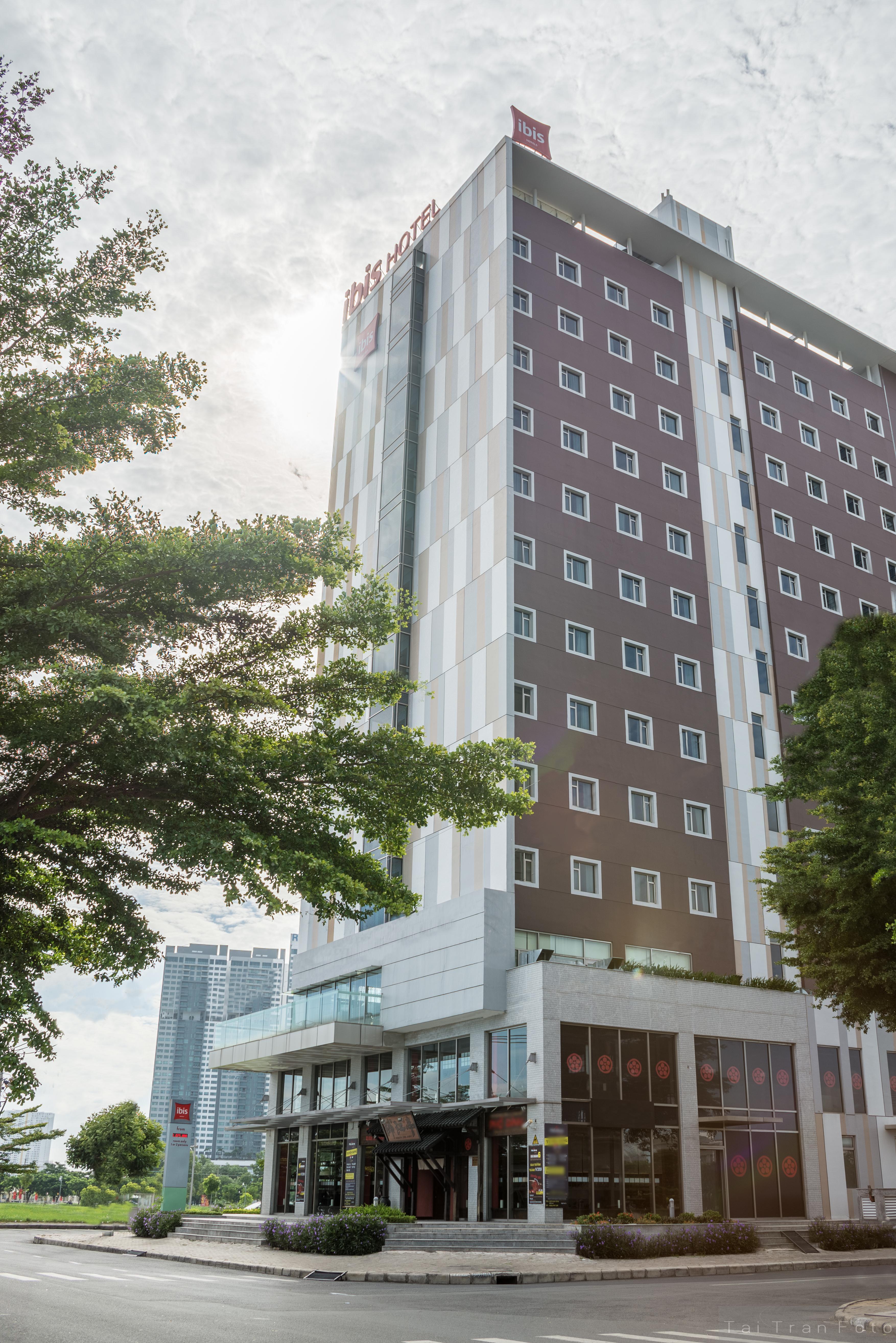 Ibis Saigon South Hotel Ho Chi Minh City Exterior photo