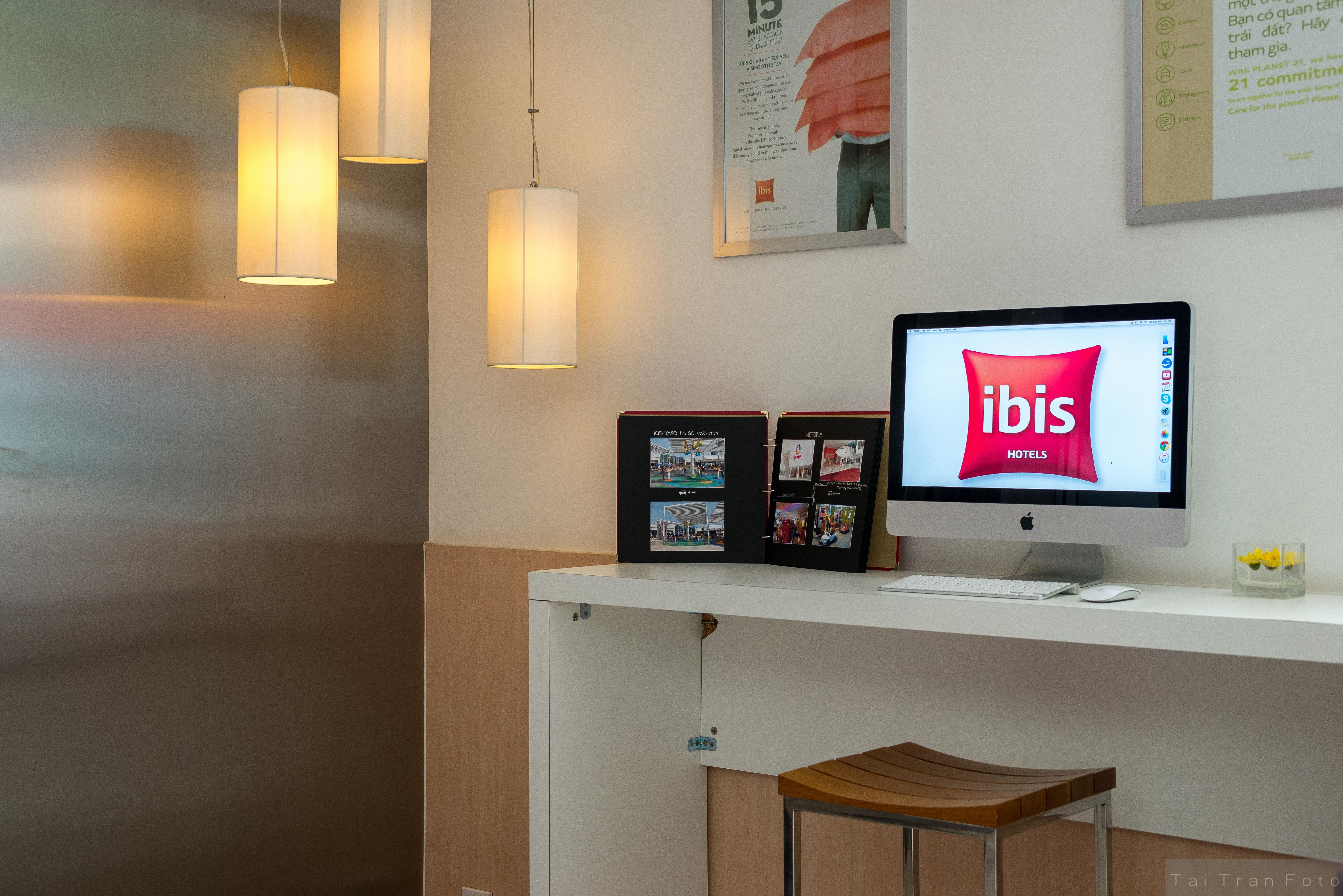 Ibis Saigon South Hotel Ho Chi Minh City Exterior photo