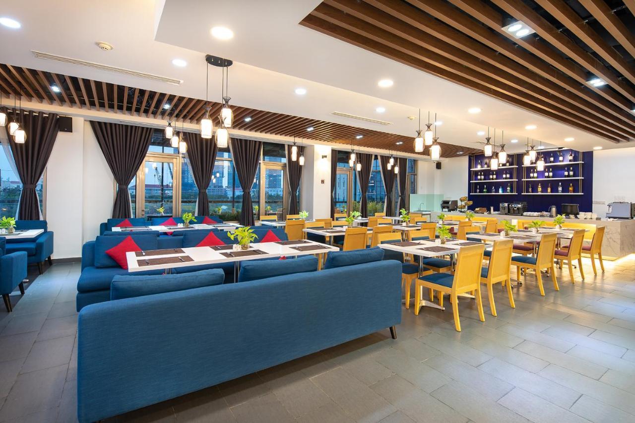 Ibis Saigon South Hotel Ho Chi Minh City Exterior photo